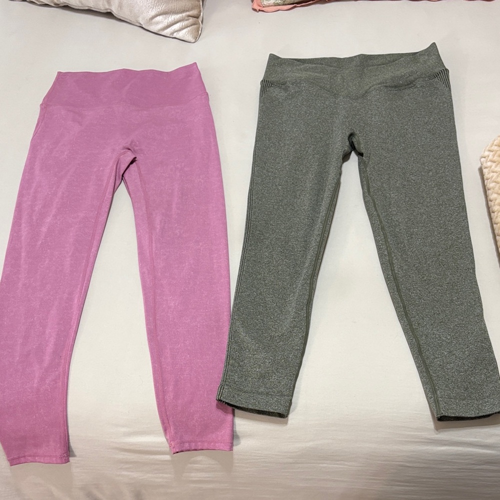 Peachy Bunz Pink and Green Leggings